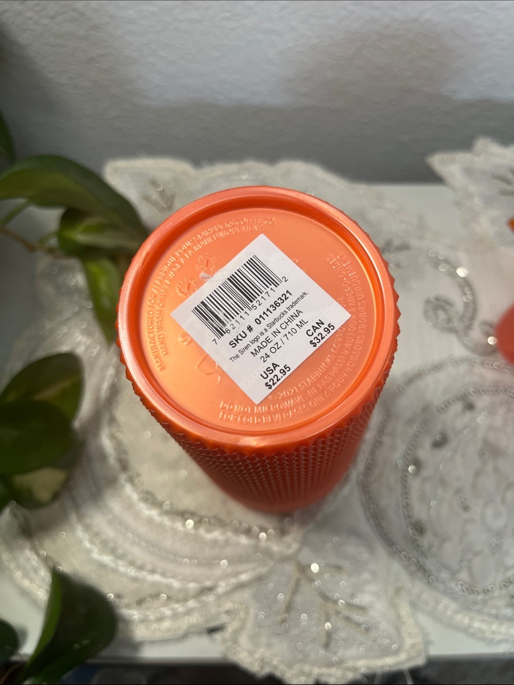 NWT 2021 Starbucks Coral Orange Studded Cold Cup Tumbler 24oz Matte Reusable Cup - Picture 6 of 7